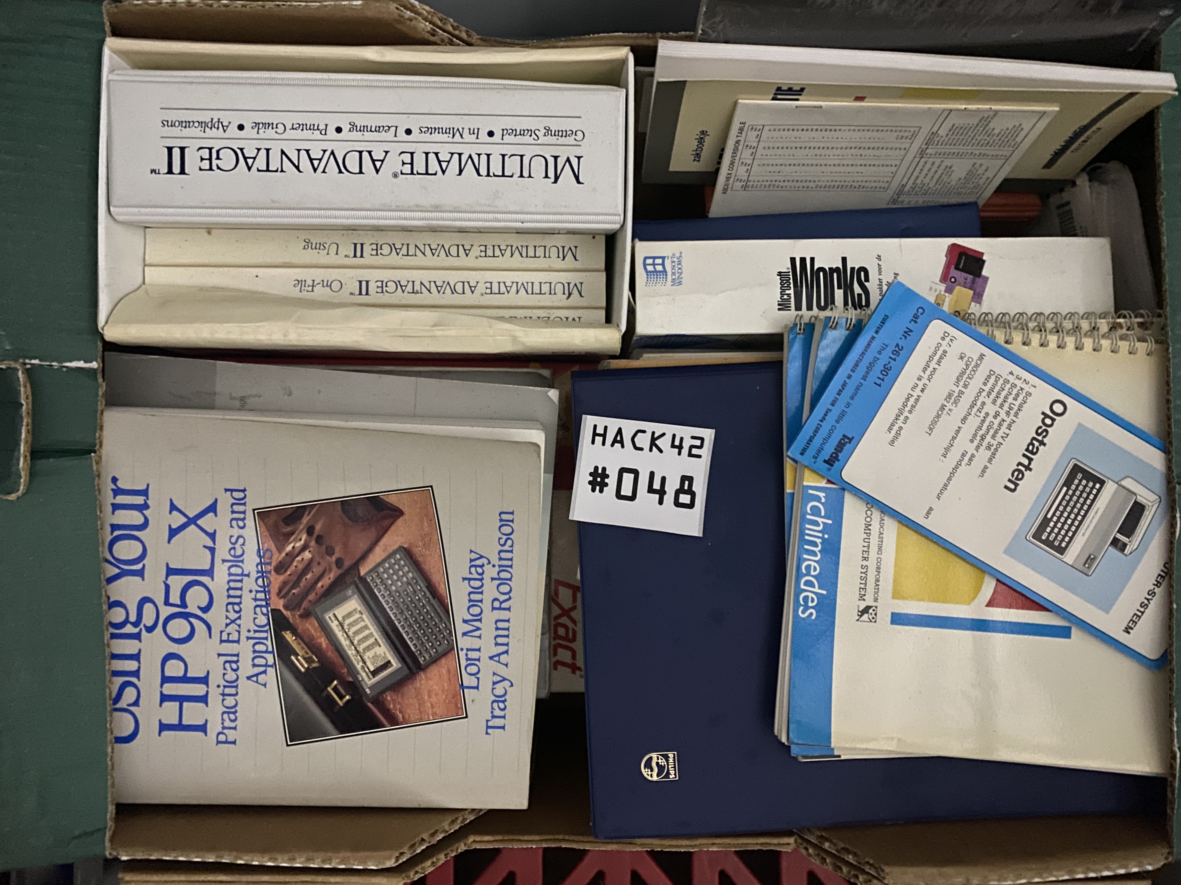 048 diverse computerboeken met corporate businesswave vibe