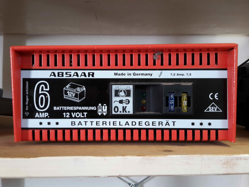 Bestand:Batterieladegerat Picture.png