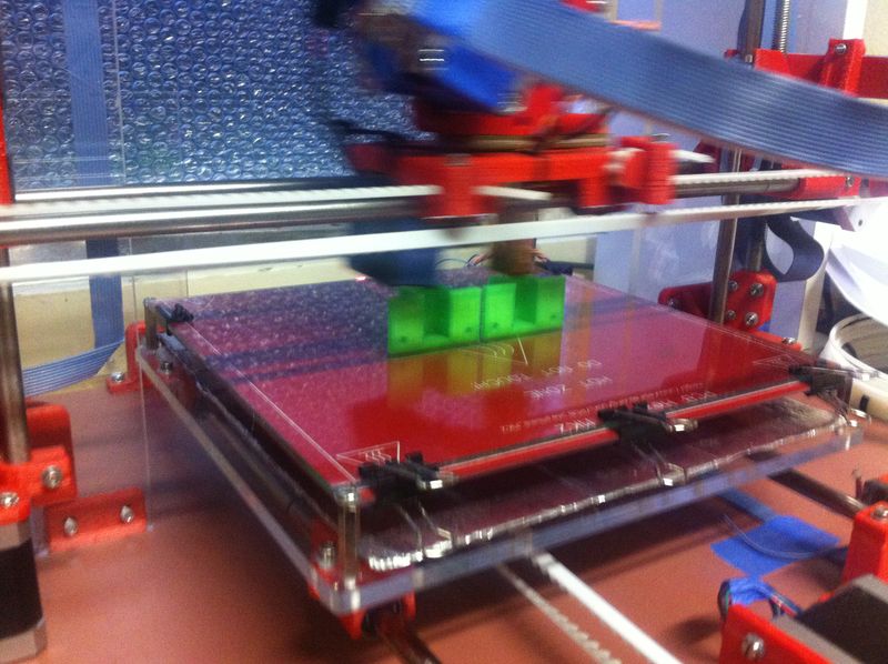 Bestand:Tricopter motorbeugels1.jpg